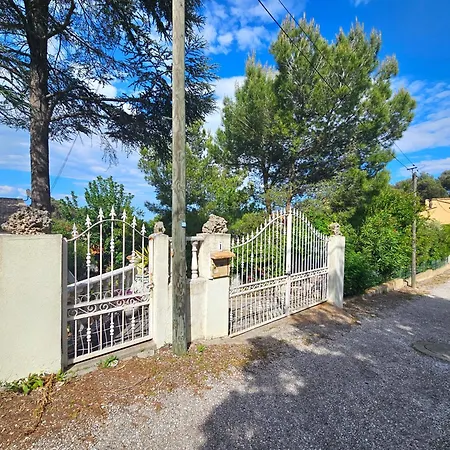 Des Cedres La Franqui *