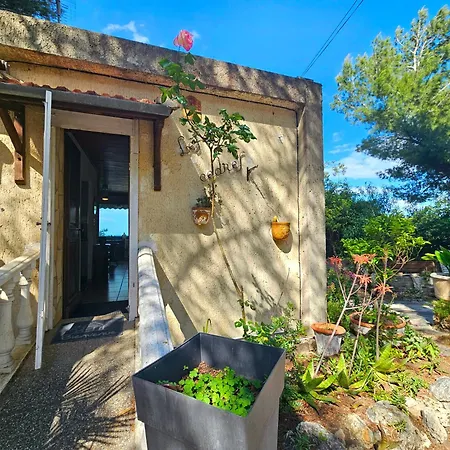 Des Cedres La Franqui Tatil Evi *