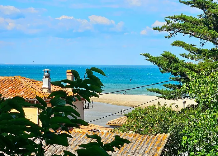 Des Cedres La Franqui 度假居 *